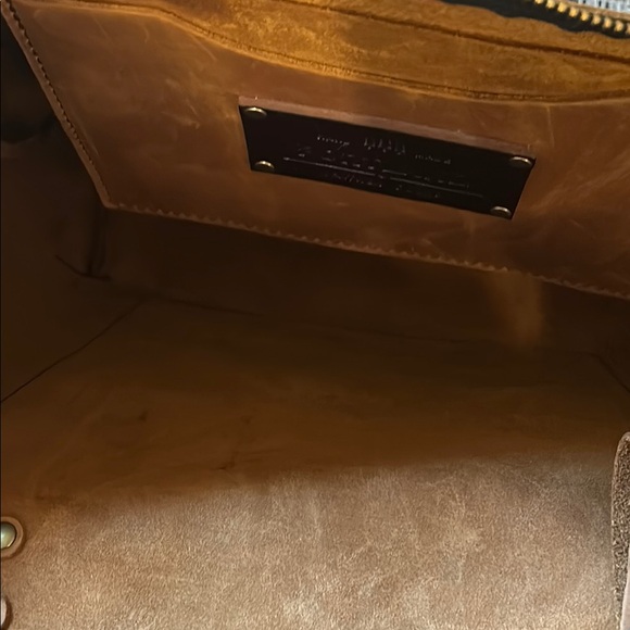 Portland Leather Tan Tote Large Bag in Dakota leather - Picture 8 of 12